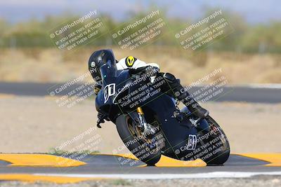 media/Oct-03-2022-Moto Forza (Mon) [[5f077a3730]]/Advanced Group/Session 3 (Turn 3)/